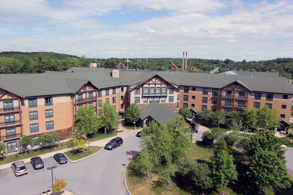 Great Escape Lodge & Indoor Waterpark 1