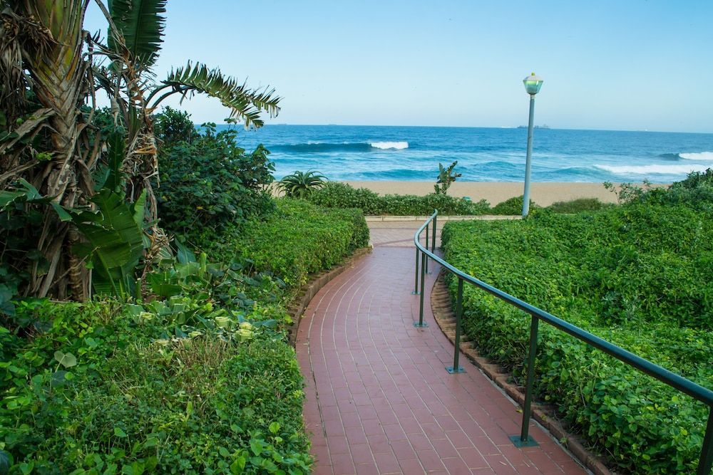 14 Kyalanga - by Stay in Umhlanga 1