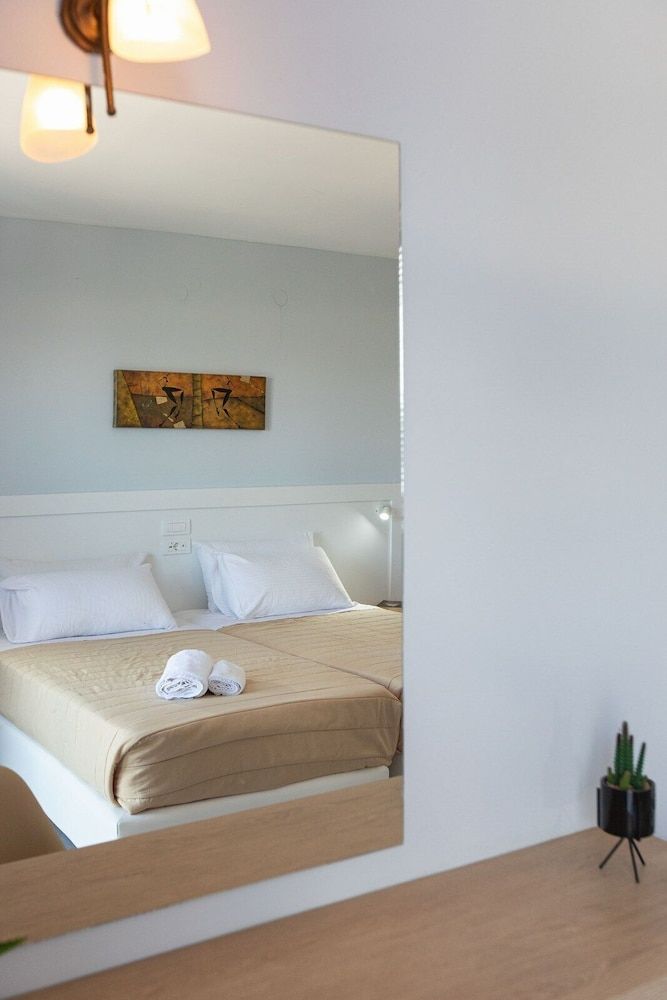 Armonia Hotel by Zante Plaza 1