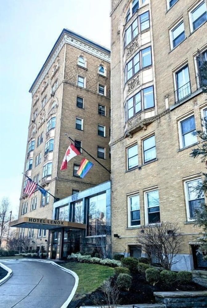 Lenox Hotel and Suites 1