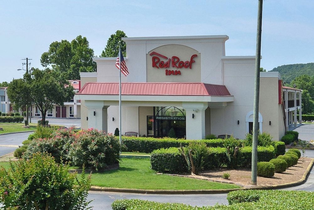 Red Roof Inn Dalton 1
