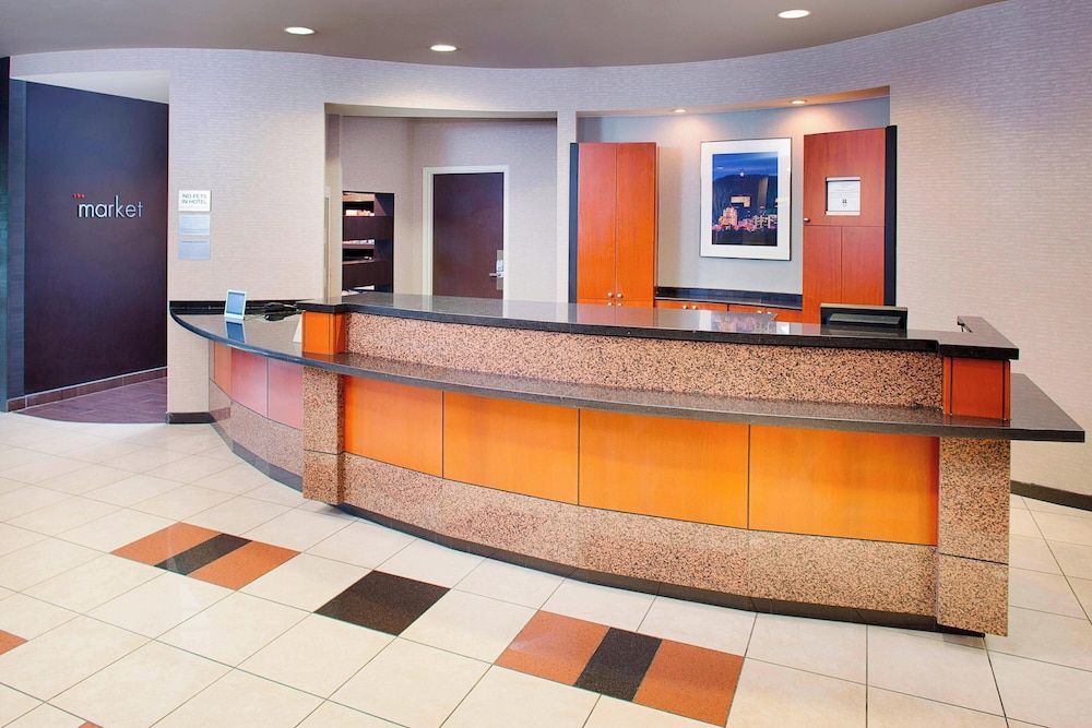 Courtyard by Marriott Roanoke Airport 2