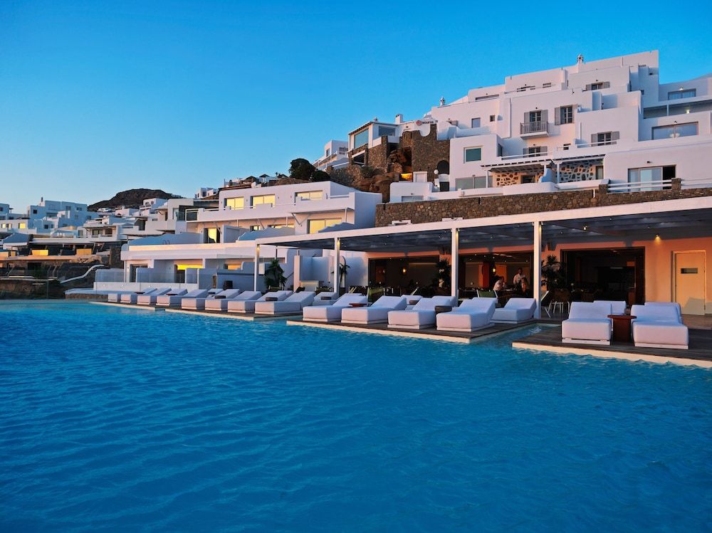 Kouros Hotel & Suites 1