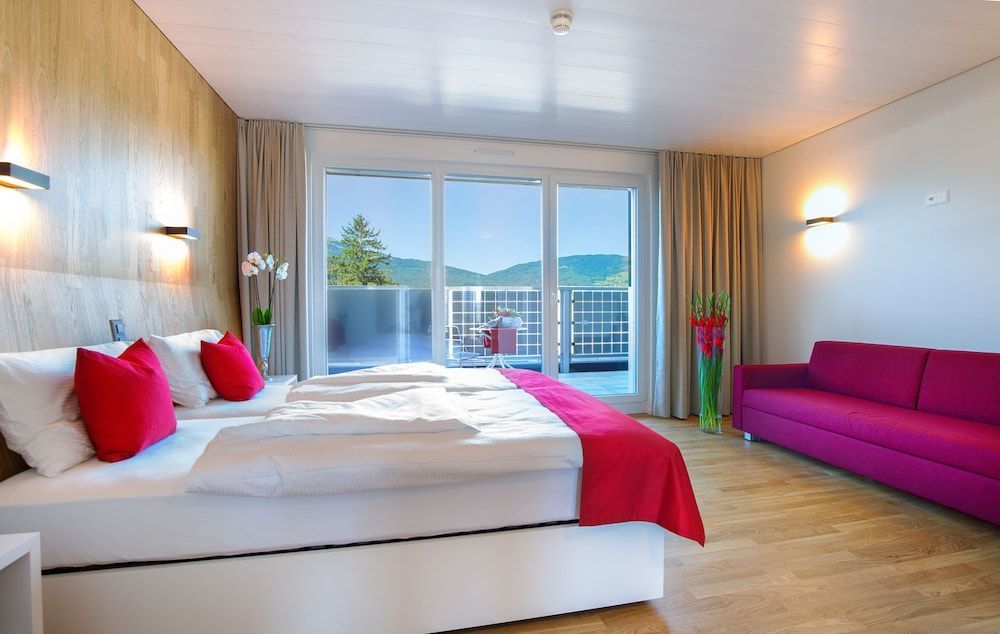 Hotel Restaurant Rhy 1