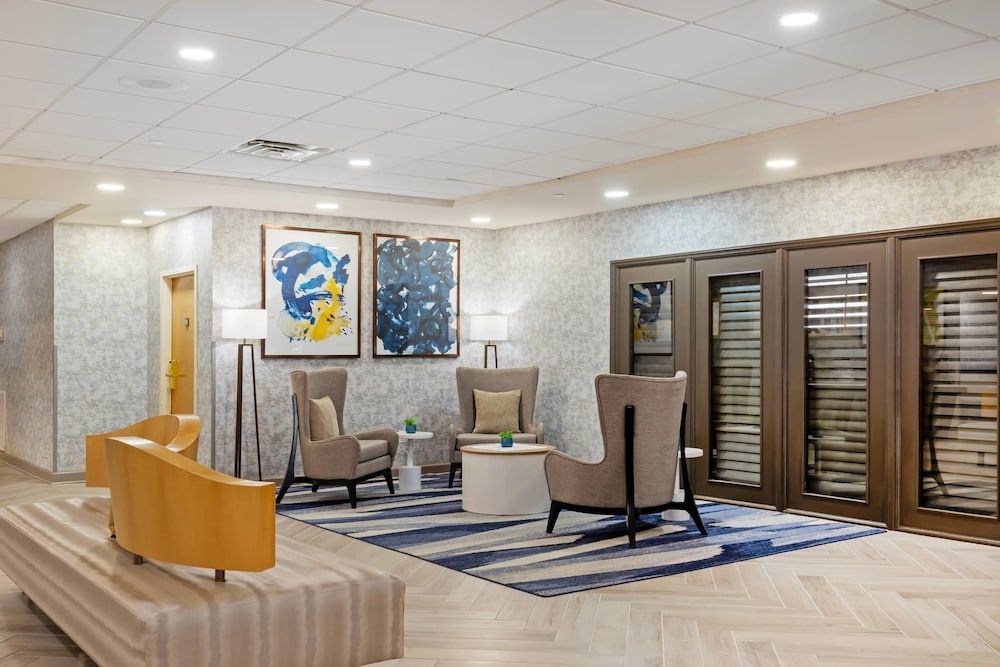 Comfort Inn & Suites Greenville Near East Carolina University 2