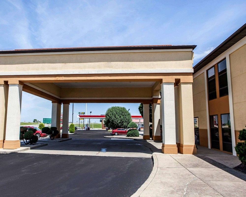 Quality Inn Arcola 1