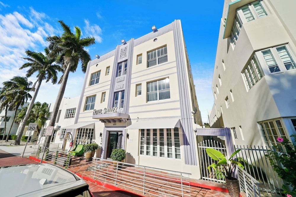 Shelley Hotel 1