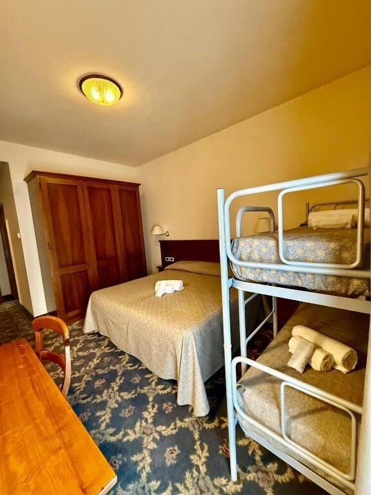 unity bank hotel terme padova RC12 2