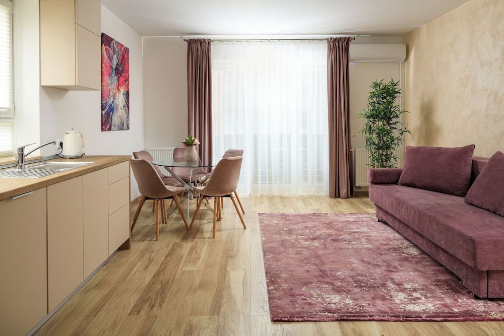 Brasov Holiday Apartments 1