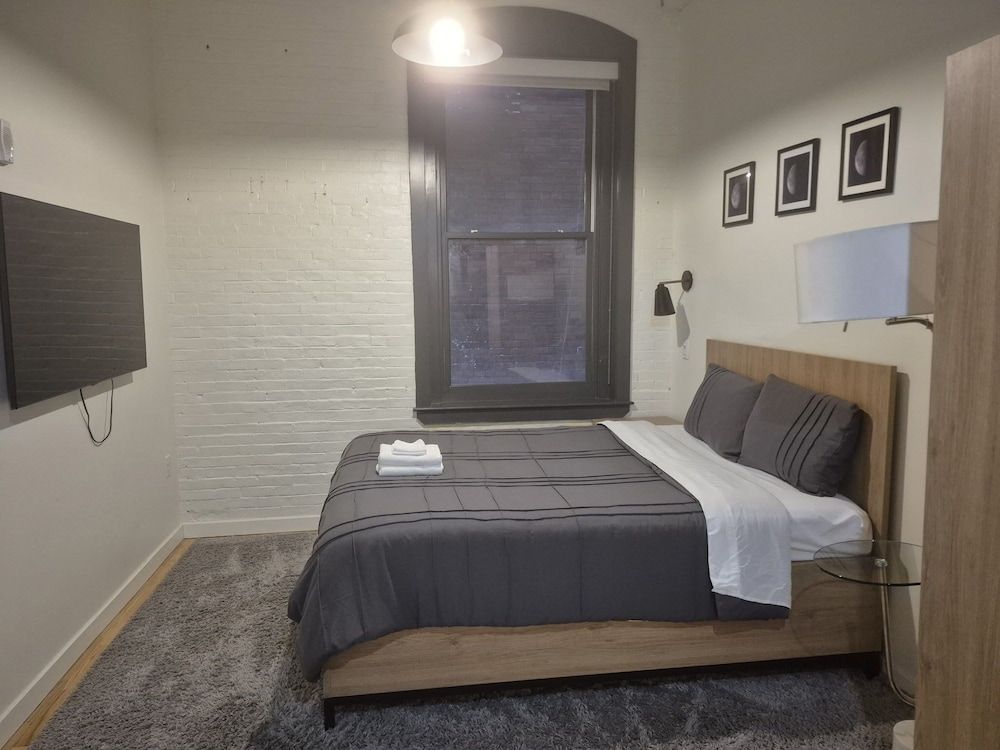 Trumbull Apartments 2