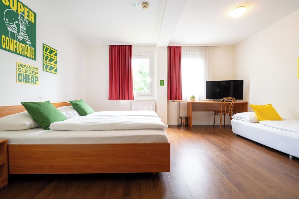 SLEEEP Hotel Sattledt 1