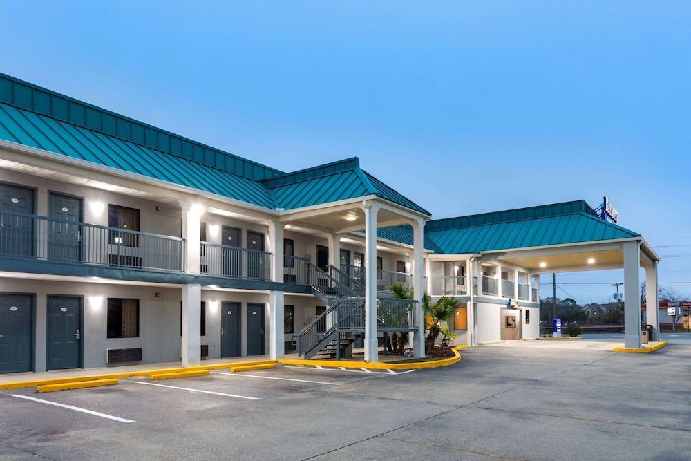Baymont by Wyndham Biloxi - Ocean Springs 1
