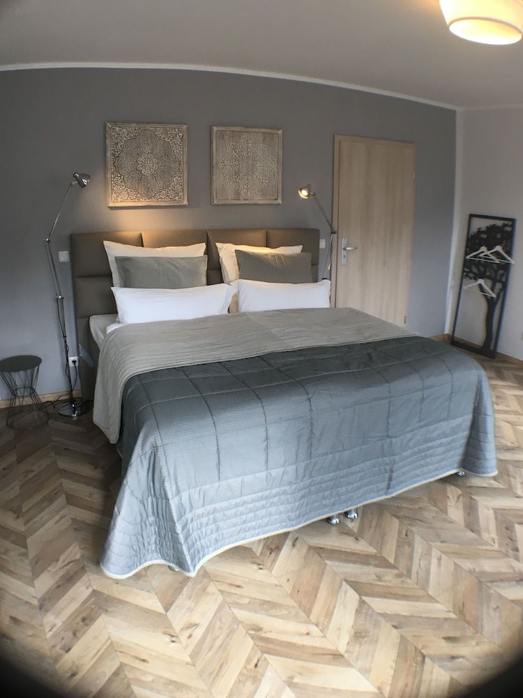 TM Suites 2
