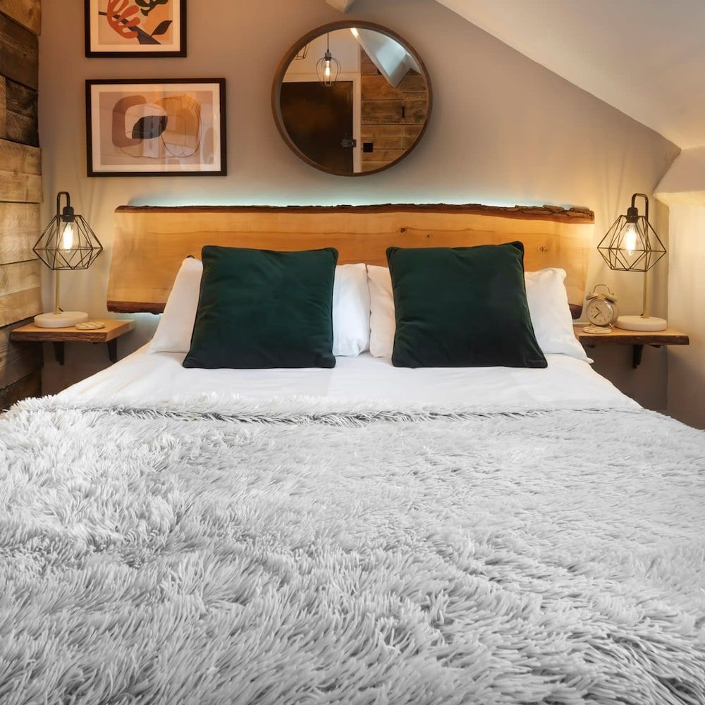 Windermere Central Hotel - Room 4 2