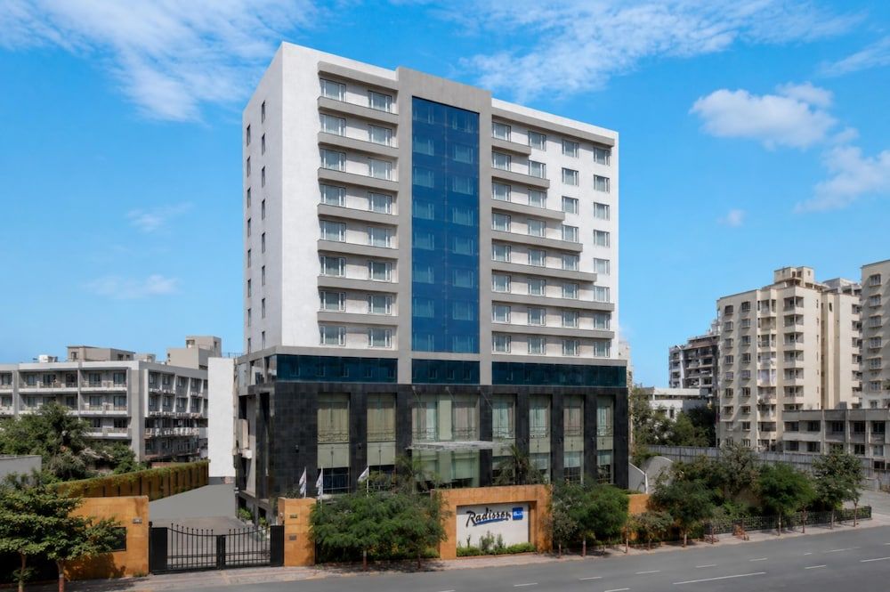 Radisson Blu Hotel Ahmedabad 1