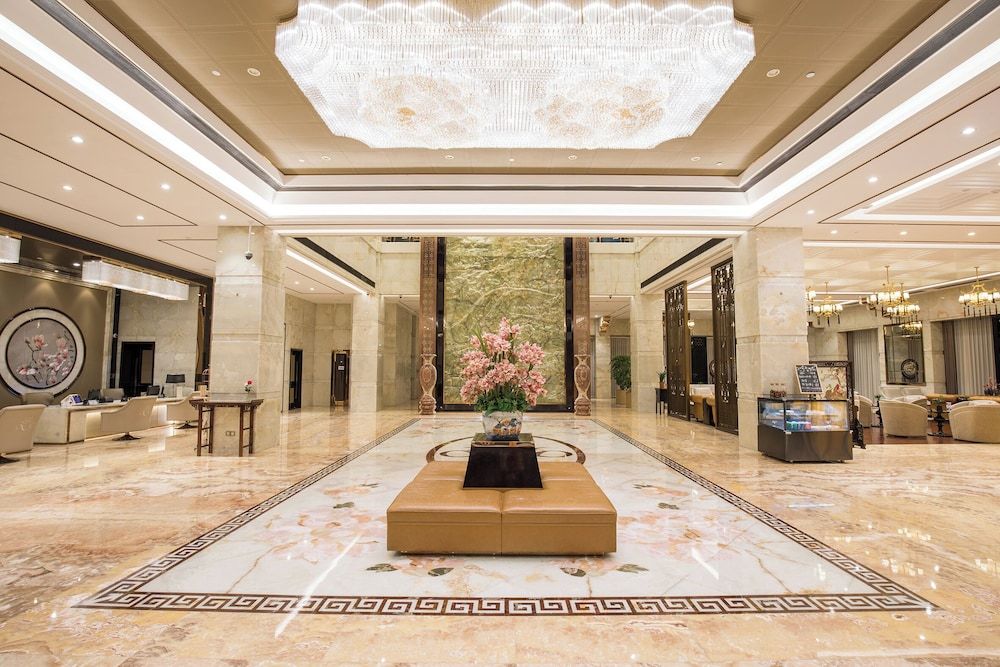 Royal Garden Hotel Shanghai 2