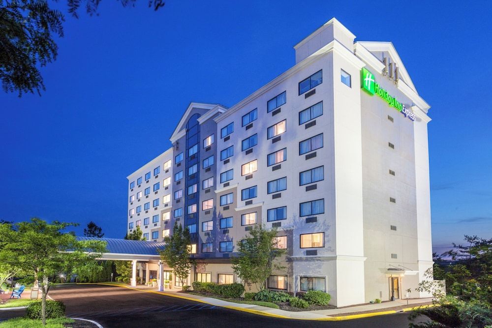 Holiday Inn Express HAUPPAUGE-LONG ISLAND by IHG 1