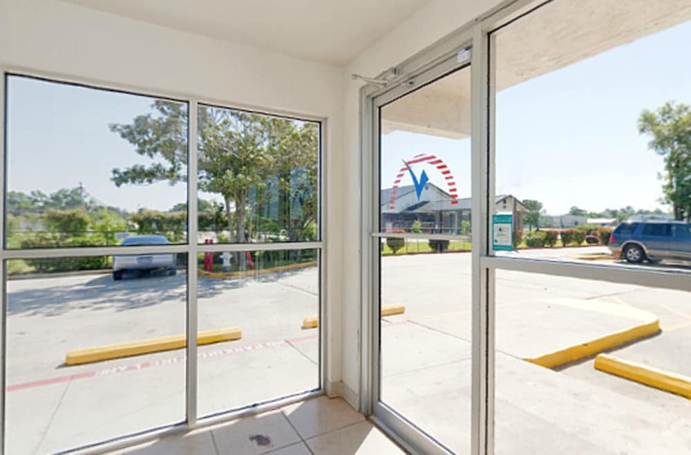 Americas Best Value Inn and Suites Groves 2