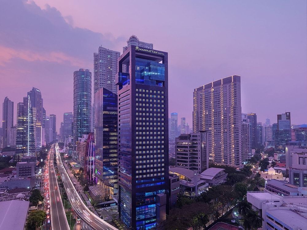 Manhattan Hotel Jakarta 1