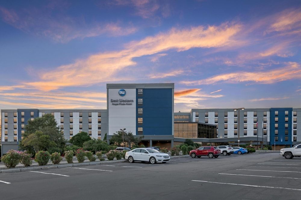Best Western Royal Plaza Hotel and Trade Center 1