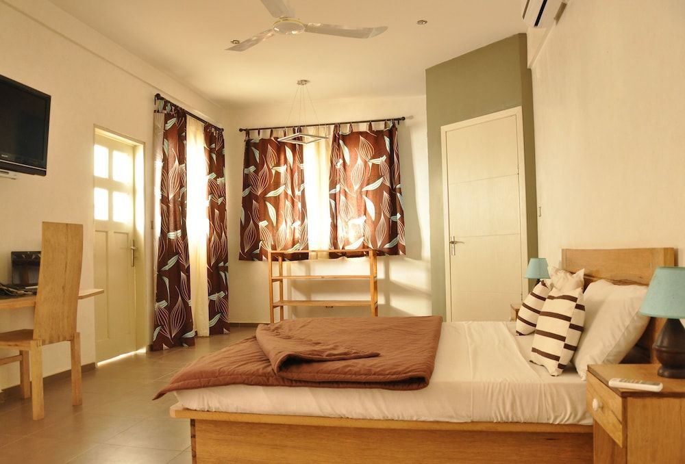 Paris - Dakar - Casa Mara Dakar - Dakar