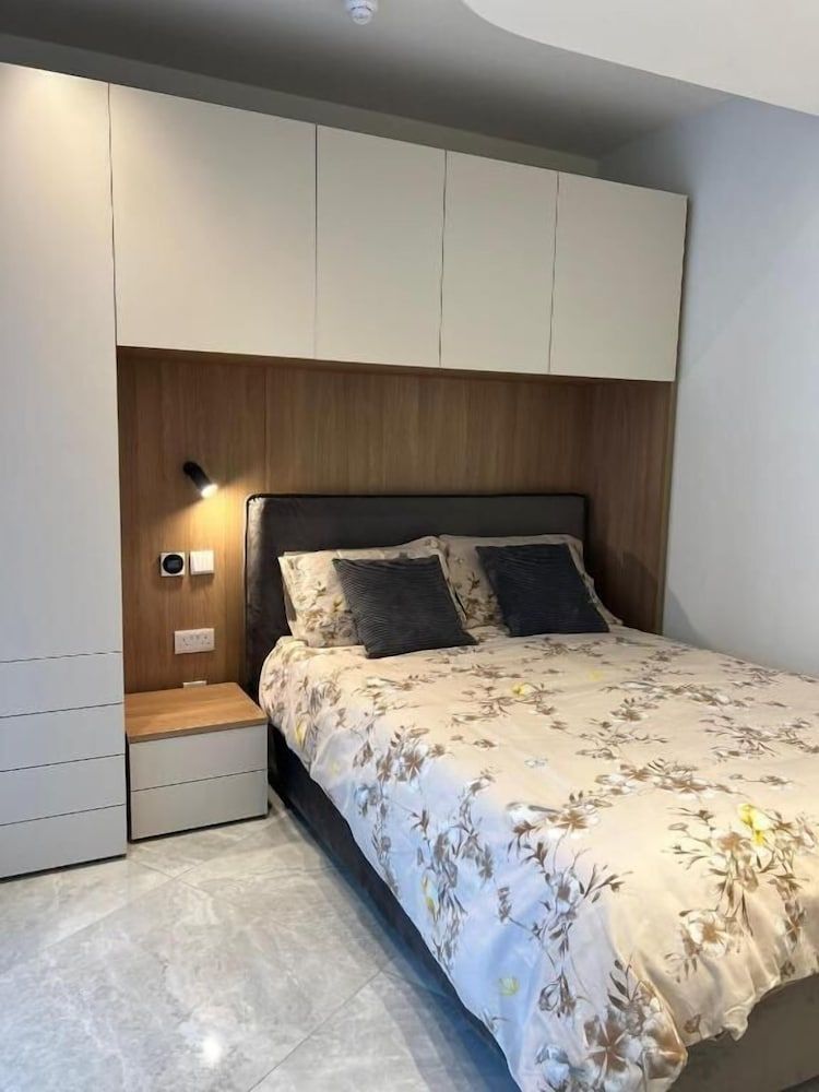 Mercury tower suites by Asignatures 2