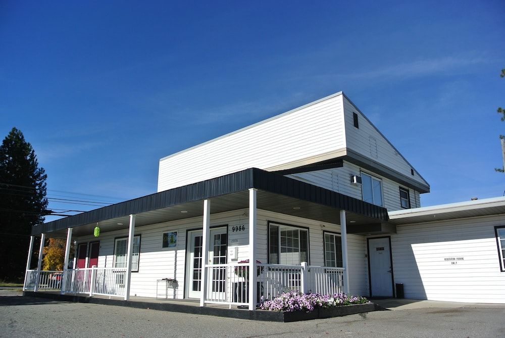 Silver Lakes Inn 1