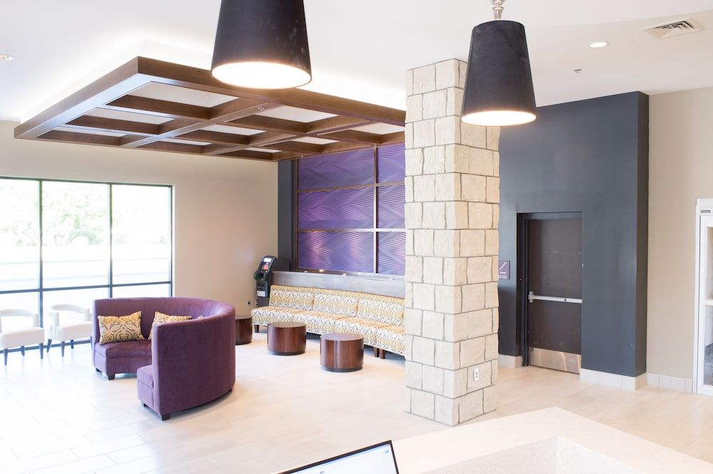 Bluemont Hotel 2