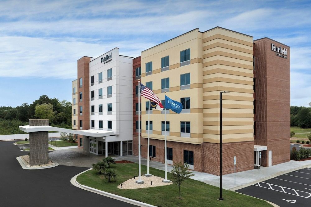 Fairfield Inn & Suites Weldon 1