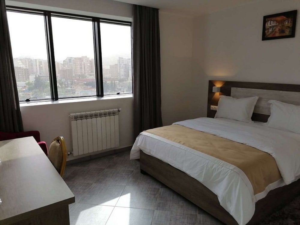 HOTEL DU LAC 1