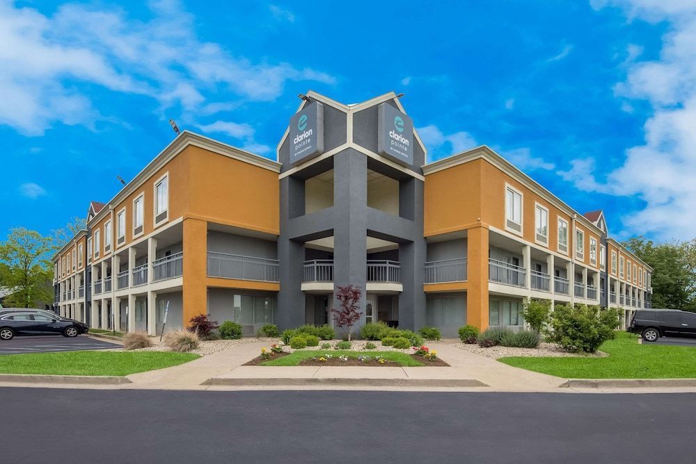 Clarion Pointe Indianapolis Northeast 1