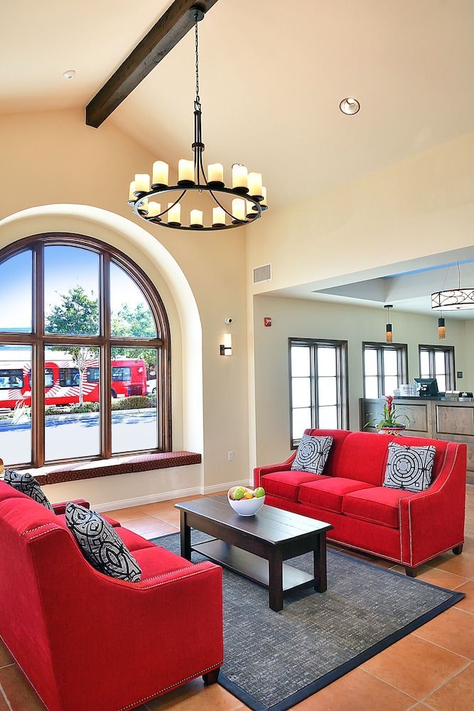 Lamplighter Inn & Suites at SDSU 2