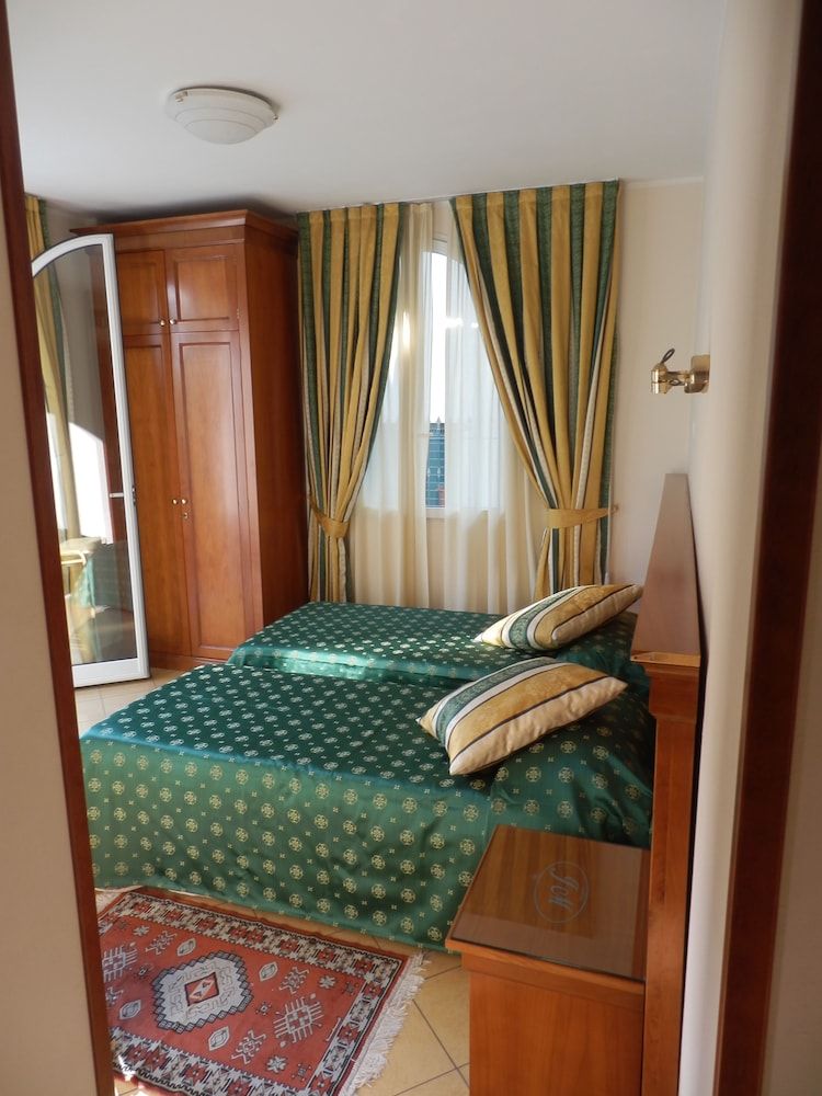 Hotel Jean Marie 2