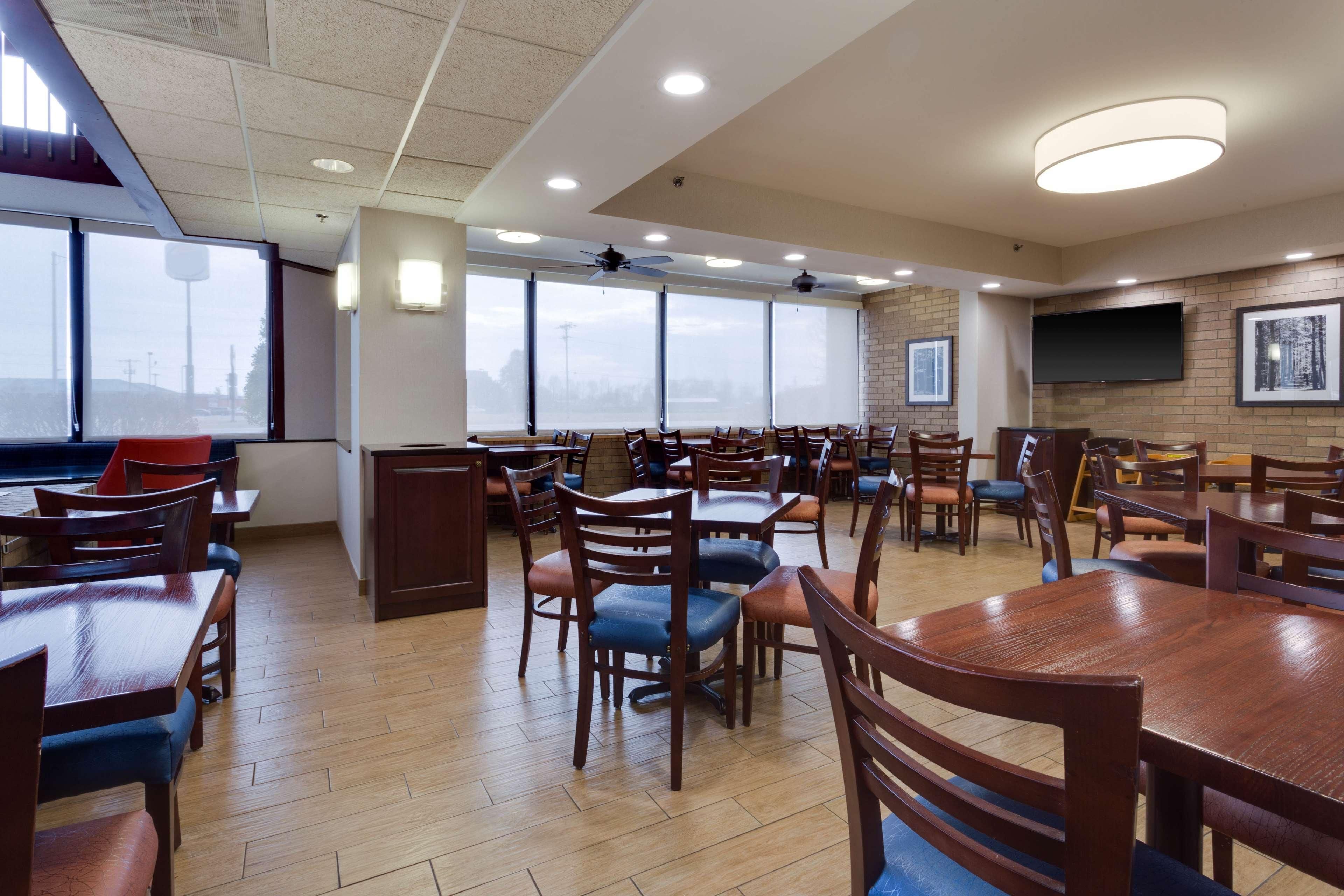 Pear Tree Inn Sikeston 2