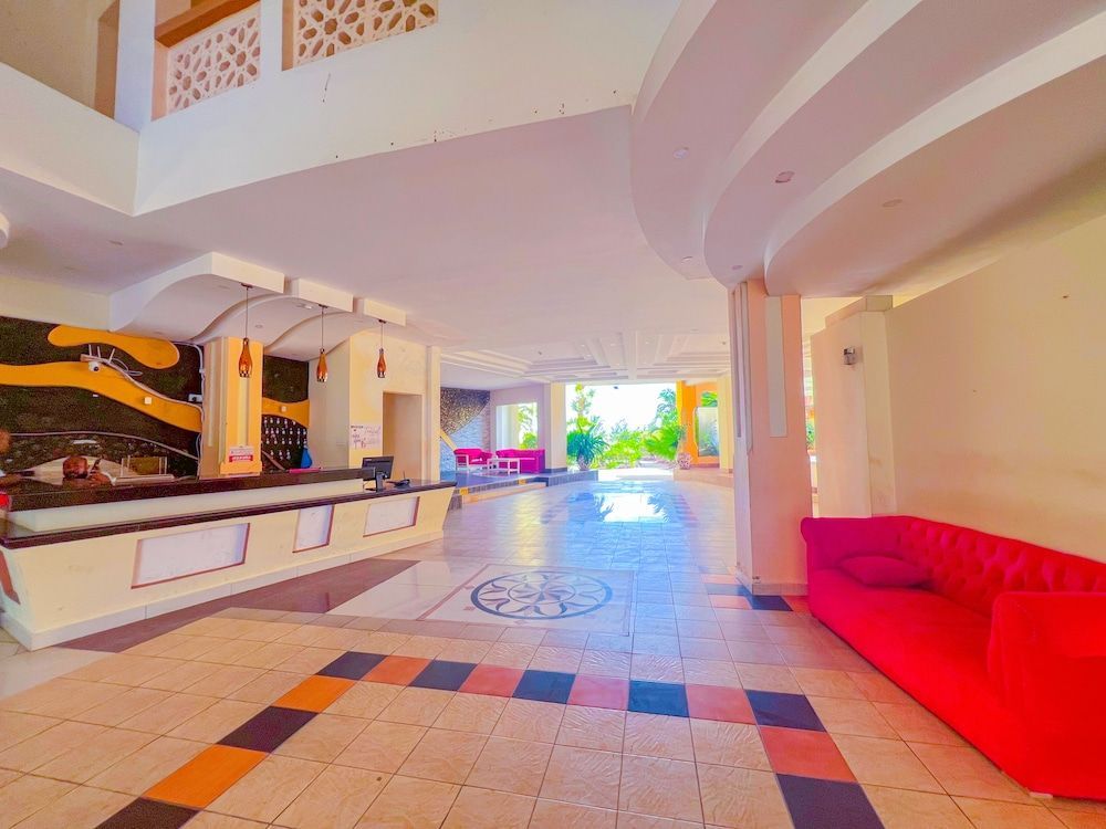 Shanzu Beachfront Suites 2