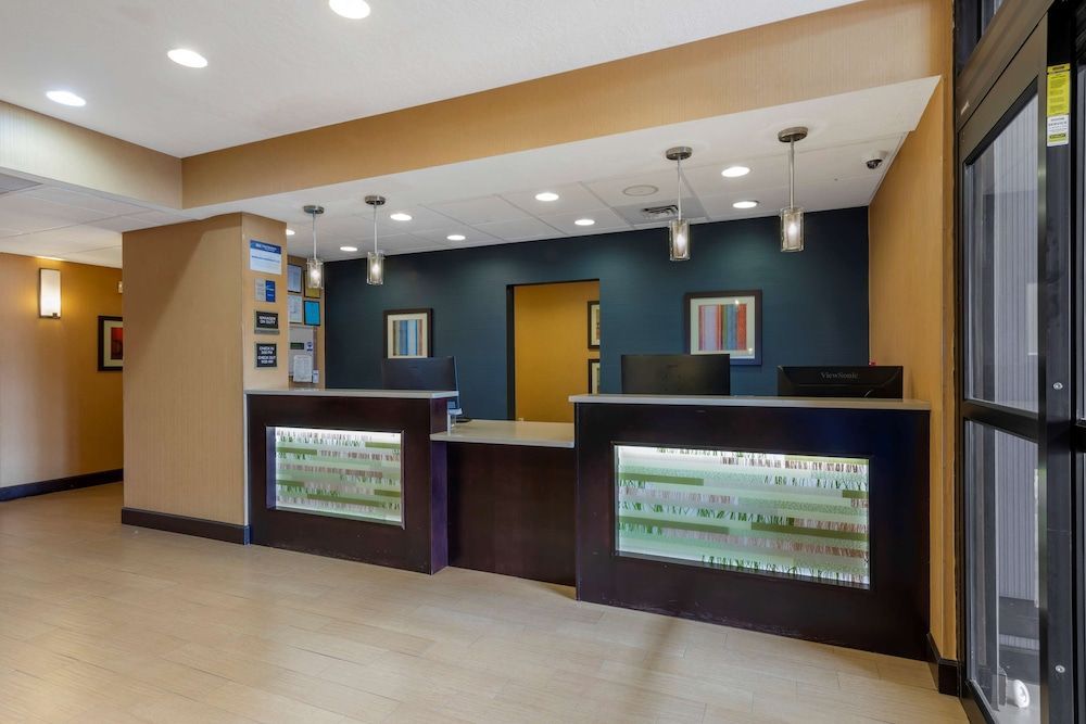 Best Western Plus Gadsden Hotel & Suites 2