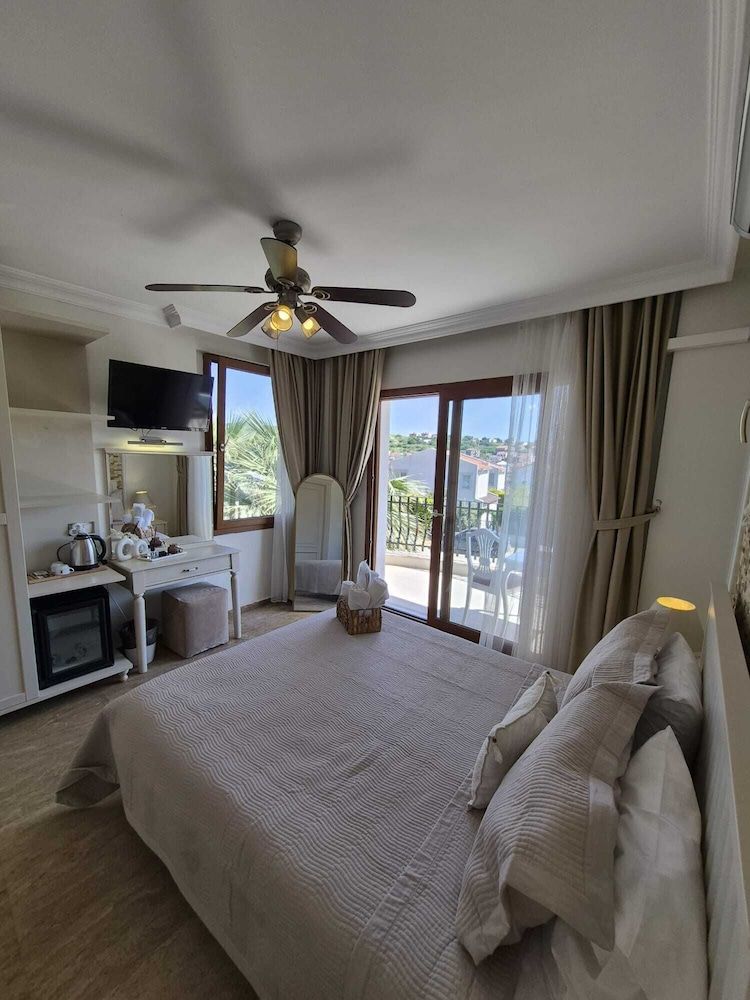 Cunda Paradise Otel 1