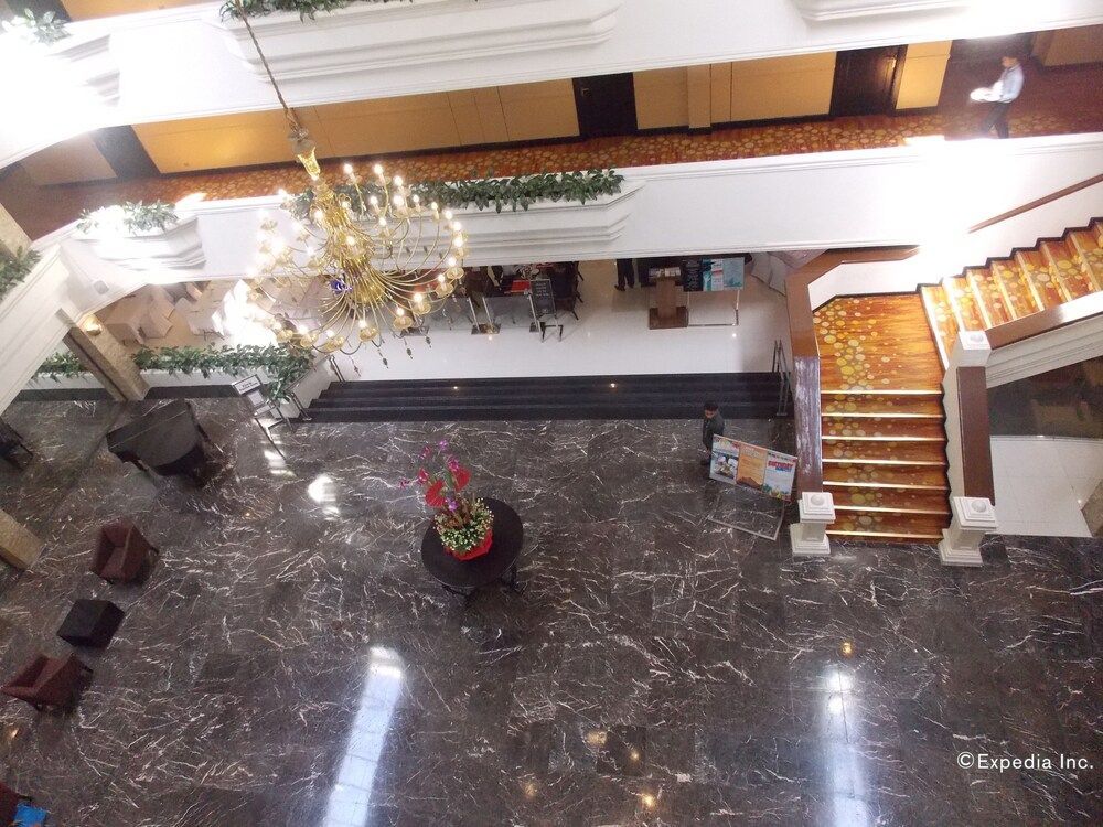 L'Fisher Hotel Bacolod 2