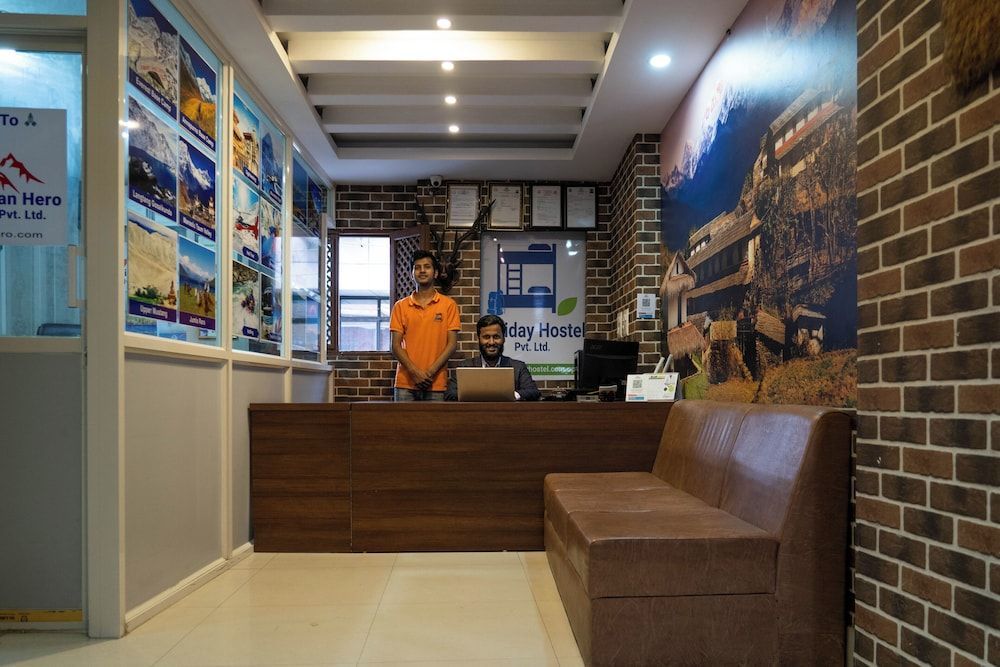 Holiday Hostel 2