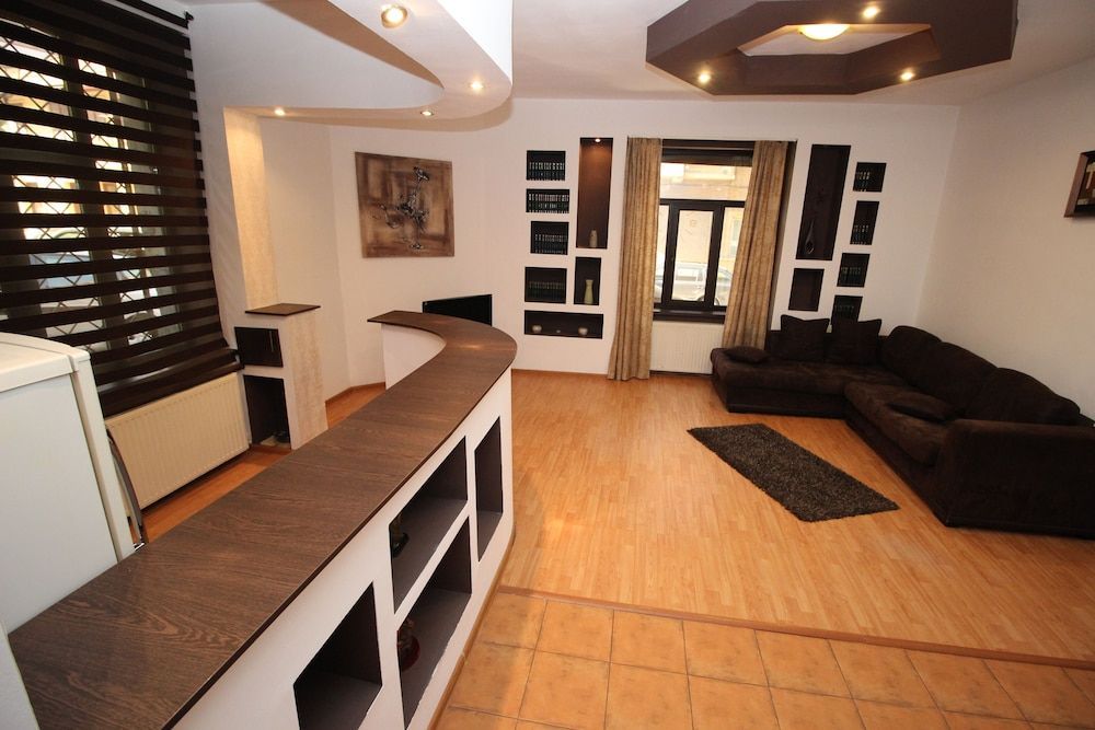92 Residence 2