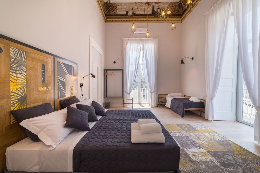 The Dante House by House In Naples 1
