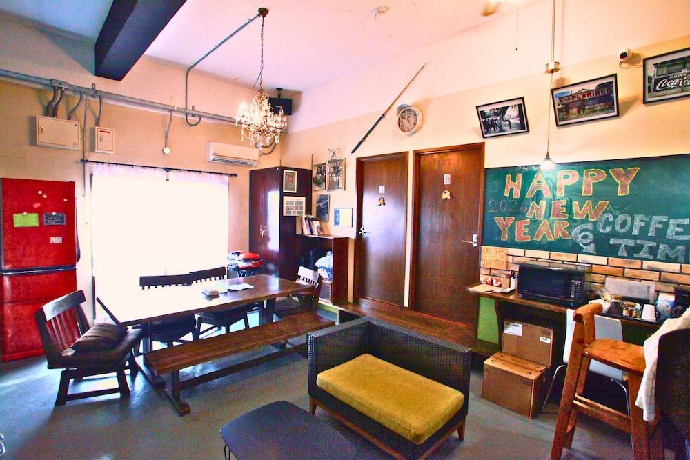 Guesthouse Unity 全部屋鍵付個室 All rooms are private with locks 1