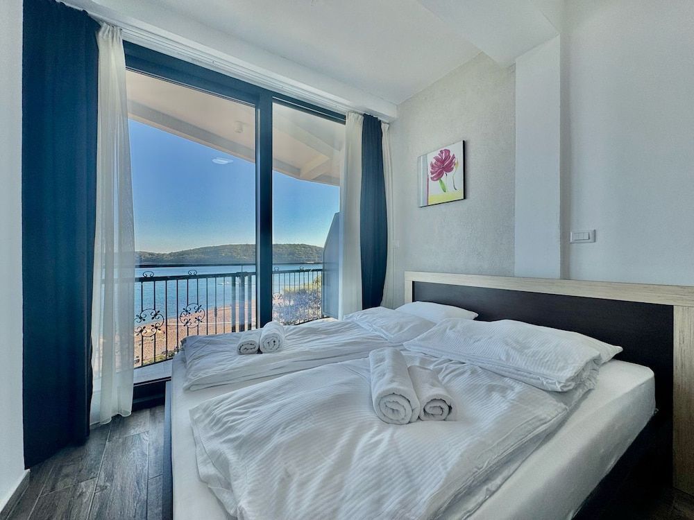 Beachfront Hotel Palma - Jaz 2