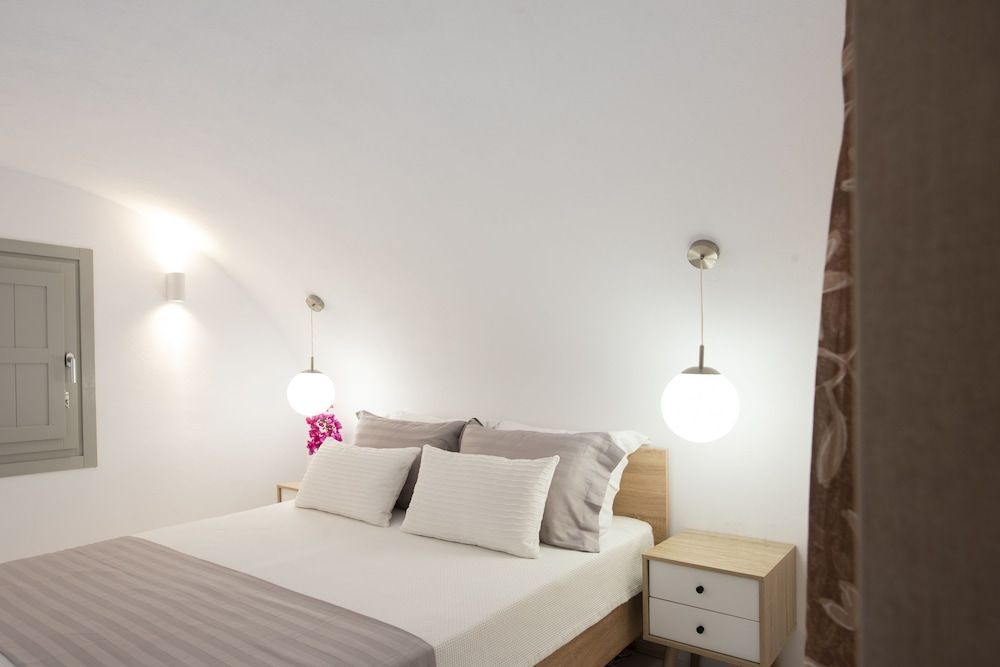 White Orchid Suites 2