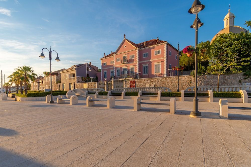 B&B Heritage Villa Apolon 1