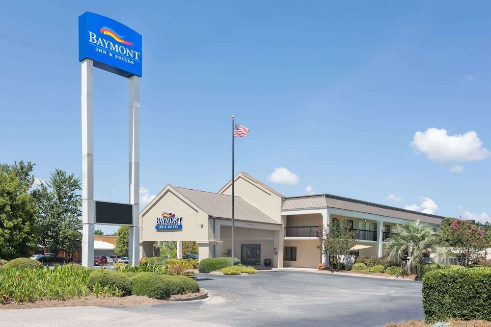 Baymont by Wyndham Orangeburg North 1