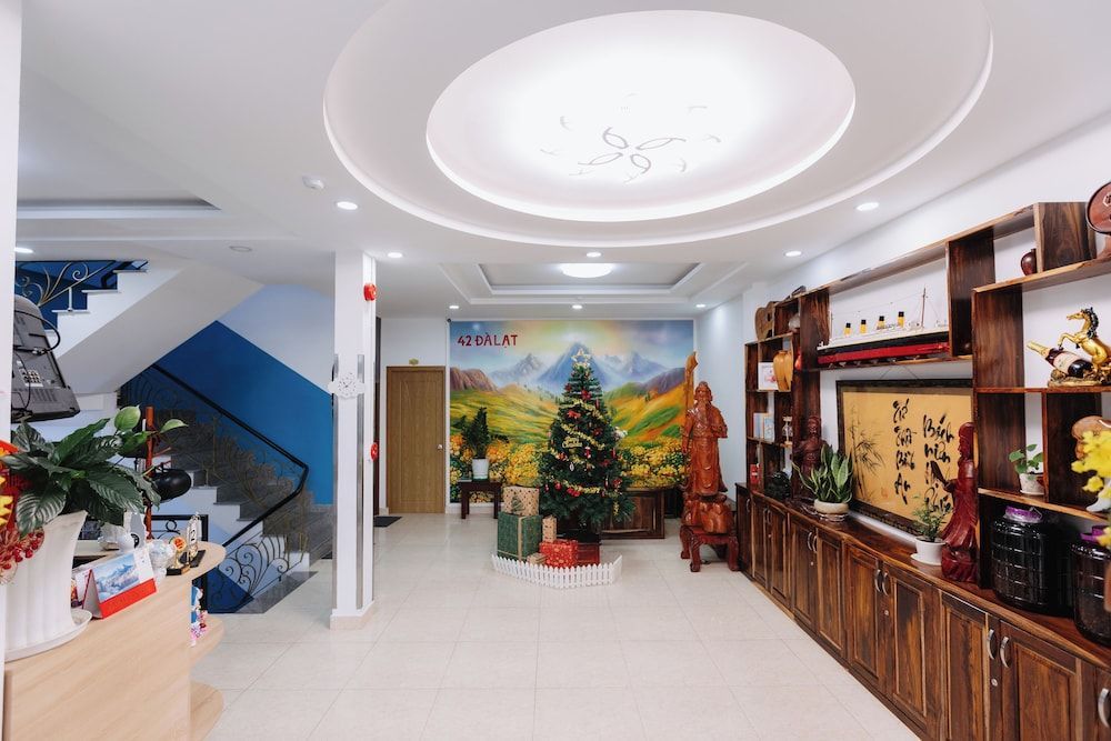 42 Da Lat Hotel 1