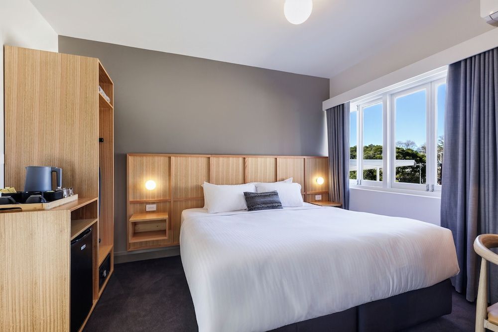Kingsgrove Hotel 1