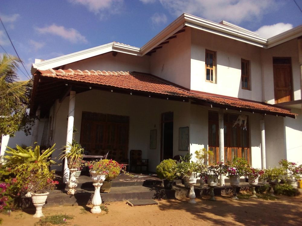 Daisy villa 1