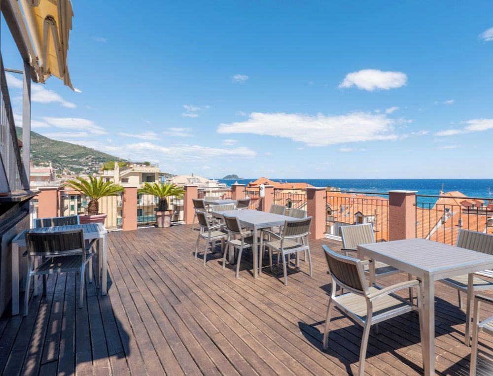 HOTIDAY Room Collection - Alassio Centro 1